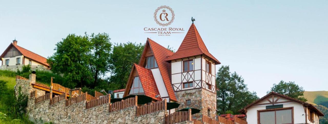 Alpine Castle Hotel ディリジャン エクステリア 写真